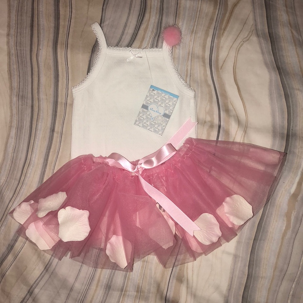 NWT Kissy Kissy White Onesie with Pink Petal Tutu